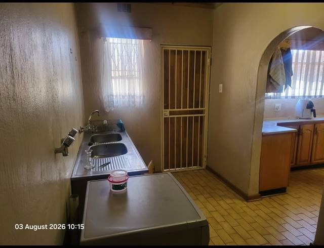 3 BEDROOM FREESTANDING FOR SALE IN PETERSFIELD